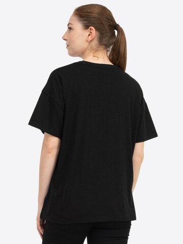 LONSDALE Koszulka oversize w kolorze czarny