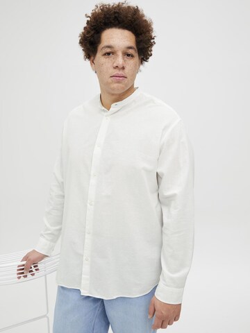 Slim fit Camicia 'JJEBreeze' di Jack & Jones Plus in bianco