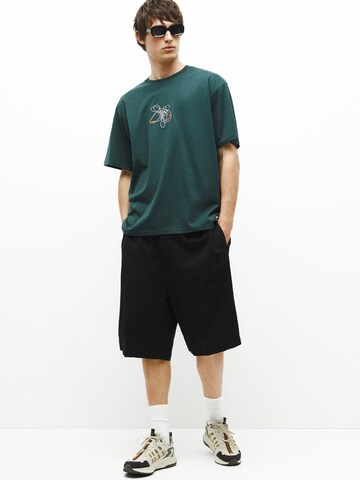 Pull&Bear T-Shirt in Grün: Vorderseite