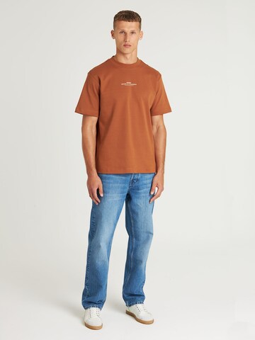 CHASIN' Shirt ' Draco ' in Bruin