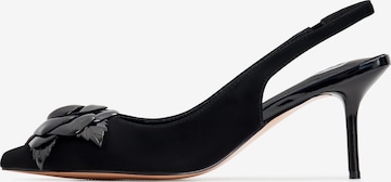 Pumps de la CESARE GASPARI pe negru: față