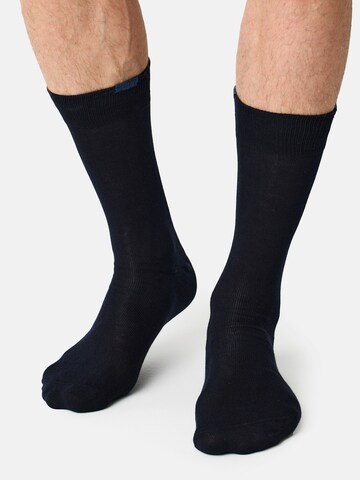 Nur Der Socks in Black: front