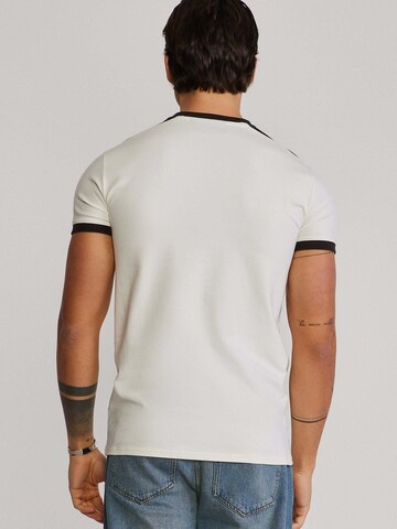 SikSilk - Camiseta 'Stripe Ringer' en beige