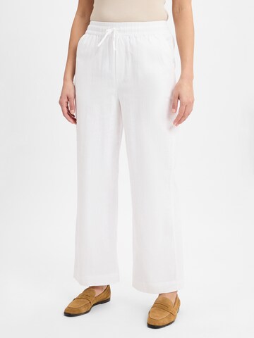 mbym Boot cut Pants ' Grasielle ' in White: front