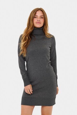 SAINT TROPEZ - Vestido de punto 'Mila' en gris: frente