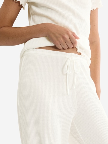 TRIUMPH Pyjamahose ' Red Label Mix & Match ' in Weiß