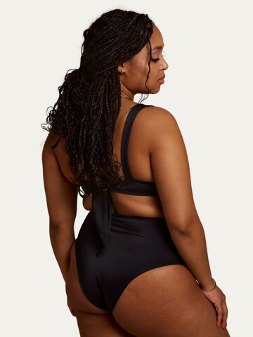 Billie Swim Bikinitop 'Biarritz Ring Top' in Zwart
