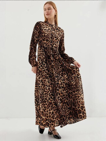 Bigdart - Vestidos camiseiros em castanho