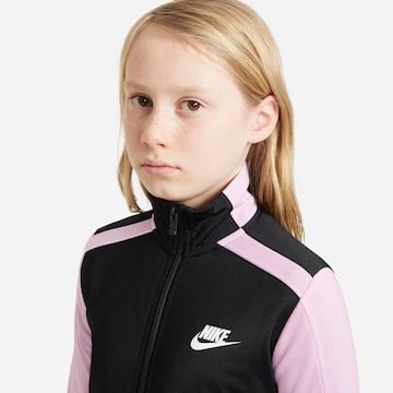 Nike Sportswear Облекло за бягане 'Futura' в черно