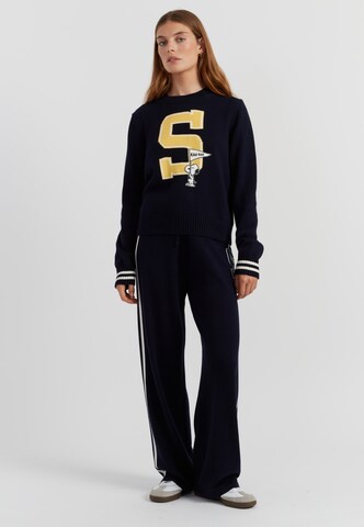 Chinti & Parker Trui 'Snoopy Varsity' in Blauw