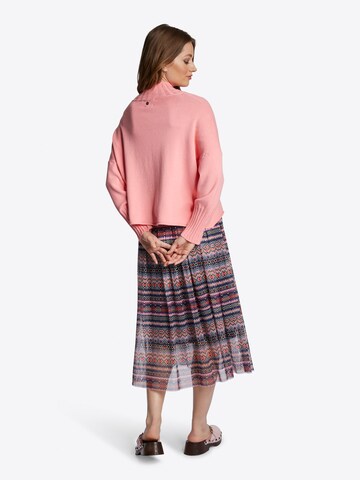 Rich & Royal Pullover in Pink