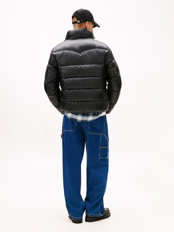 Tommy Jeans Winterjacke in Schwarz