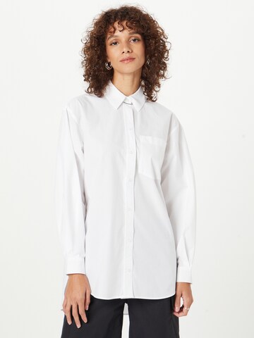 Camicia da donna 'PENELOPE' di NEW LOOK in bianco: frontale