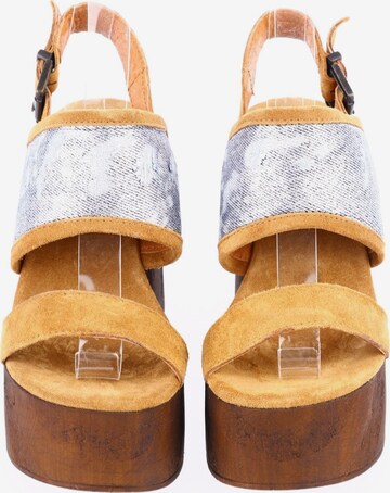 Get it Sandals & High-Heeled Sandals in 35 in Beige