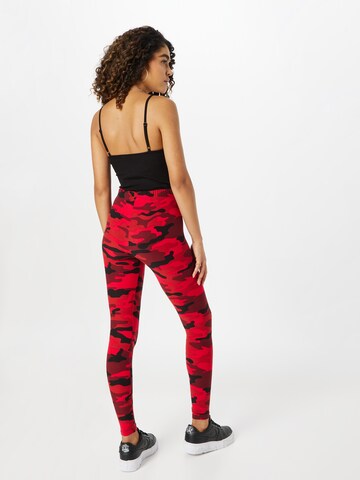 Urban Classics - Skinny Leggings en rojo