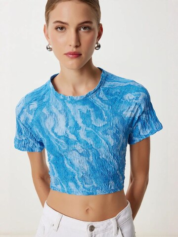 Camicia da donna 'Blusen' di Happiness İstanbul in blu: frontale