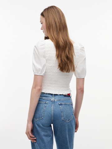 Tommy Jeans Pusero värissä valkoinen