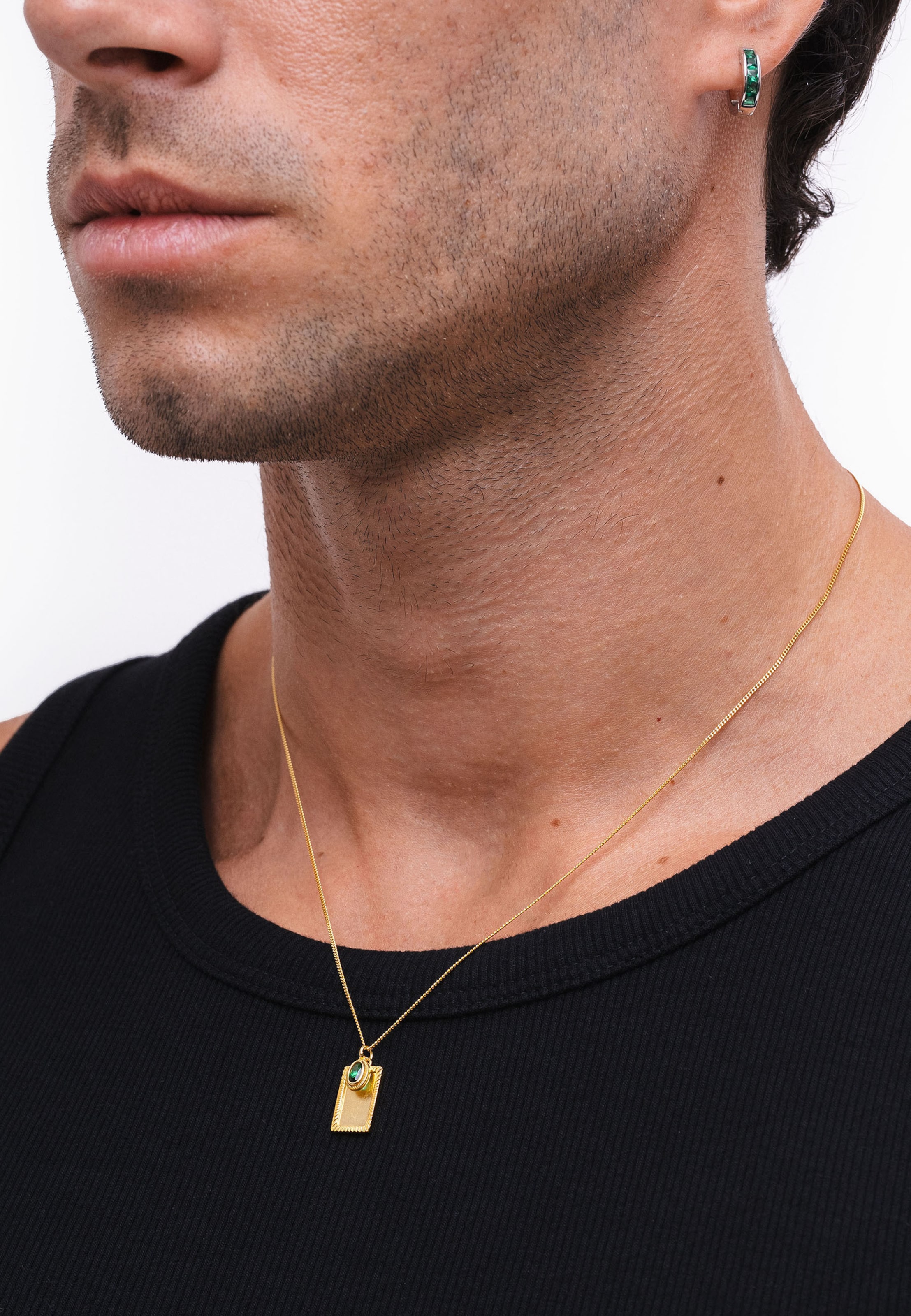 Commen Lines Necklace in Gold: front