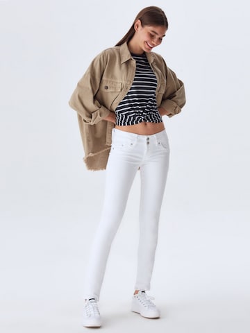 Coupe slim Jean 'Molly' LTB en blanc