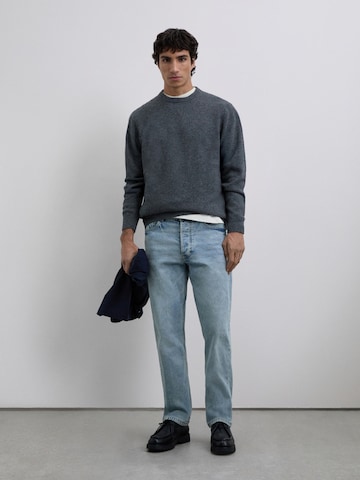 Scalpers Свитер в Серый: спереди