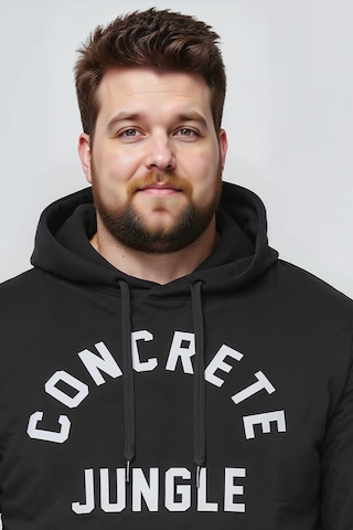 Men Plus Sweatshirt in Black