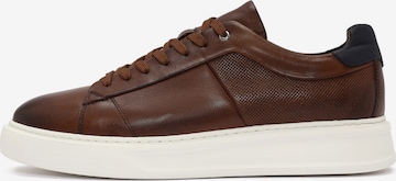 Sneaker bassa di Derimod in marrone: frontale