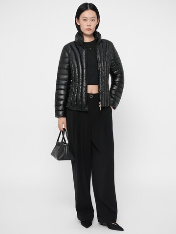 ARMANI EXCHANGE Φθινοπωρινό και ανοιξιάτικο μπουφάν σε μαύρο