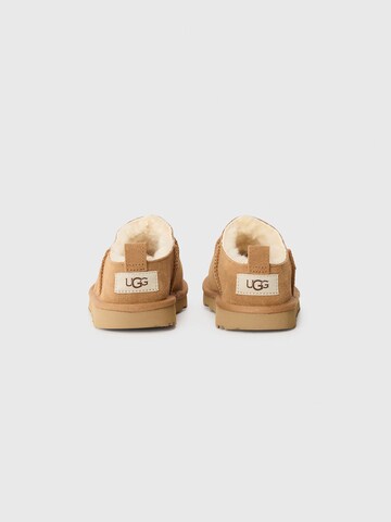 UGG Lage schoen 'Classic' in Bruin