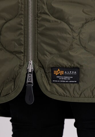 ALPHA INDUSTRIES Přechodný kabát – zelená