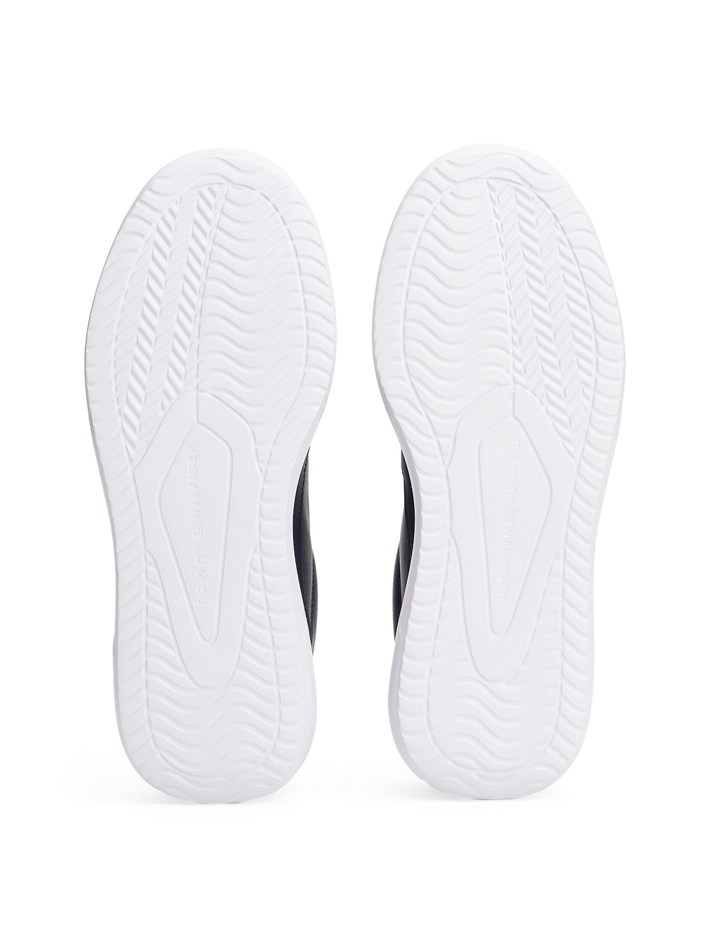 TOMMY HILFIGER Sneaker in Blau