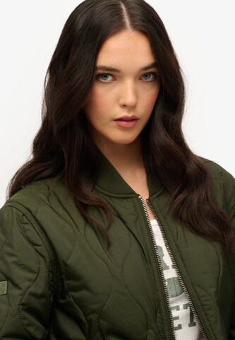 Veste mi-saison 'Surplus' Superdry en vert