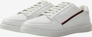 DreiMaster Maritim Platform trainers in White