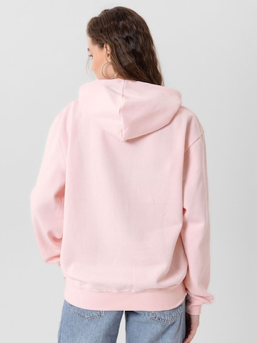 Jacey Quinn Sweatshirt in Pink