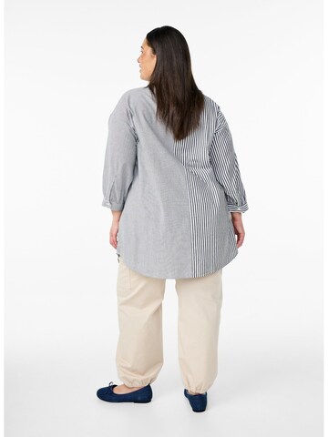 Loosefit Pantaloni cargo di Zizzi in beige