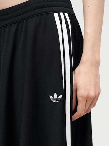 ADIDAS ORIGINALS - Saia 'Firebird' em preto