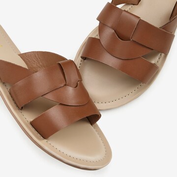 LASCANA Mules in Brown