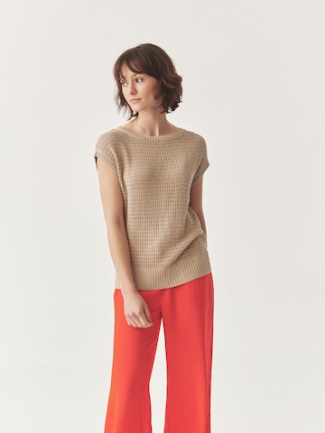 TATUUM Blouse in Beige: front