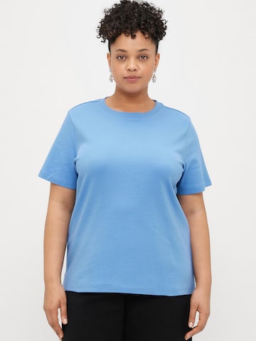 Maglietta 'CARJEN' di ONLY Carmakoma in blu: frontale