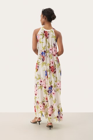 Robe 'Theona' Part Two en beige