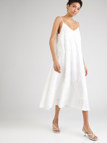 Robe d’été 'VIDHARA' VILA ROUGE en blanc