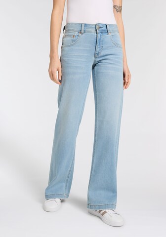Herrlicher Flared Jeans in Blue: front