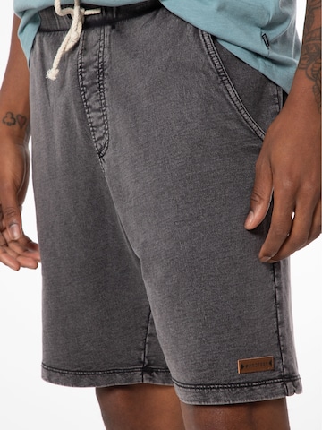 PROTEST Loosefit Broek 'CARVER' in Zwart