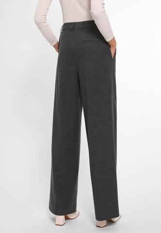 Basler Wide leg Pleated Pants in Grey