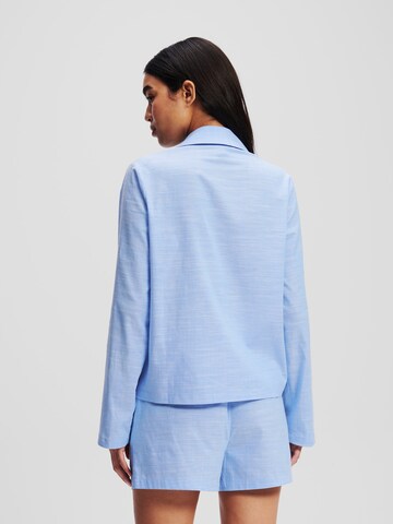 Pantaloni scurți de la Karl Lagerfeld pe albastru