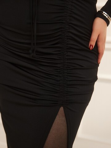 Gonna 'Eileen' di Guido Maria Kretschmer Curvy in nero