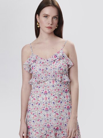 Influencer - Vestido de verano en blanco