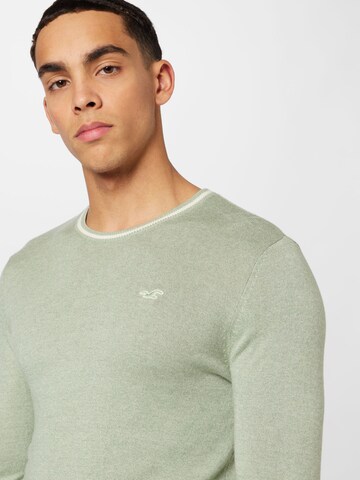 HOLLISTER Sweater in Green