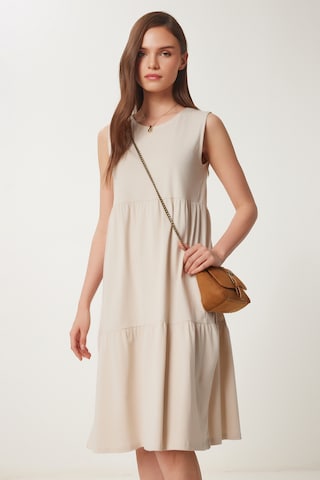 Happiness İstanbul Kleid in Beige