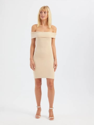 Hiccup - Vestido em bege