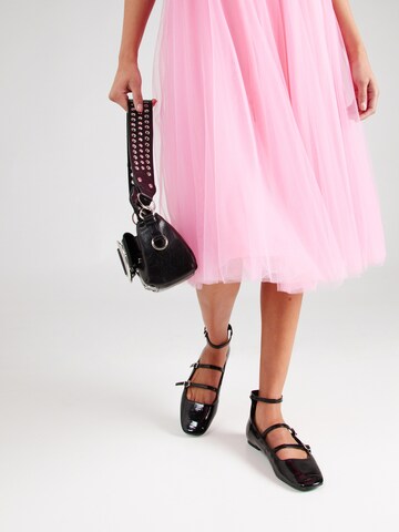 Skirt & Stiletto Kleid 'Aya' in Pink